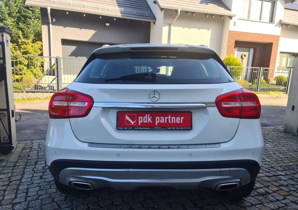 Mercedes-Benz GLA cena 83999 przebieg: 65000, rok produkcji 2016 z Szczebrzeszyn małe 667